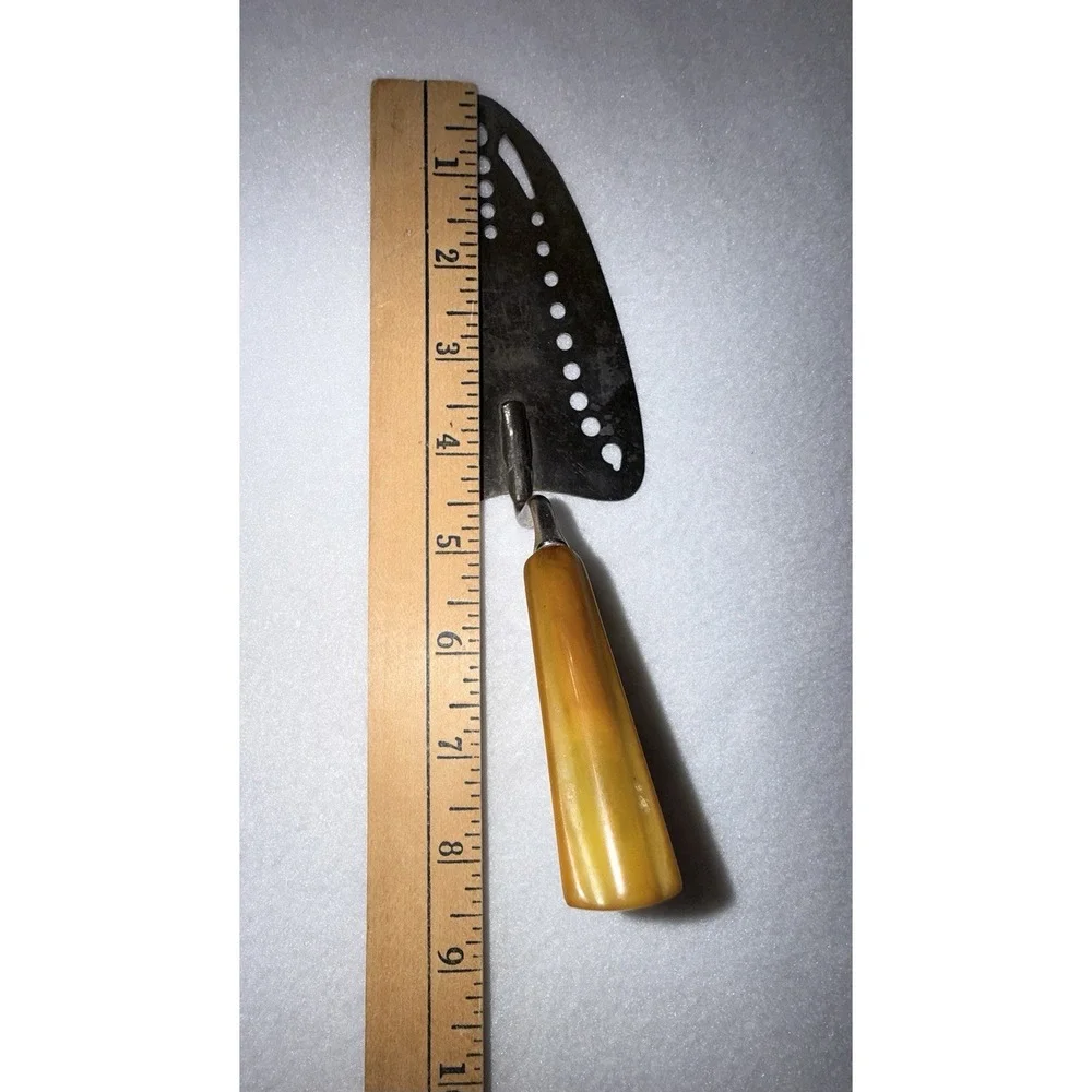 Vintage  Butterscotch BAKELITE‎ Handel Pie Cake Server Spatula Kitchen Utensil